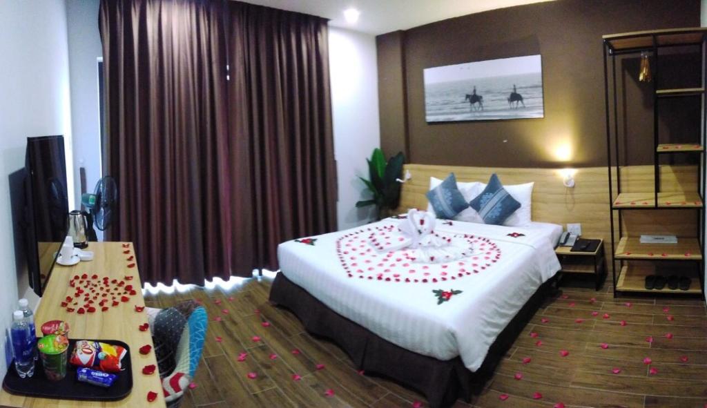 KingSales Hotel - Delüks Çift Kişilik Oda