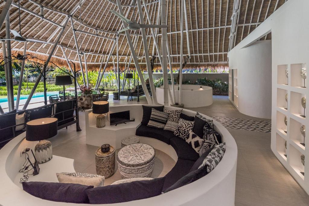 Bazén v ubytování Beach Villas Lombok nebo v jeho okolí