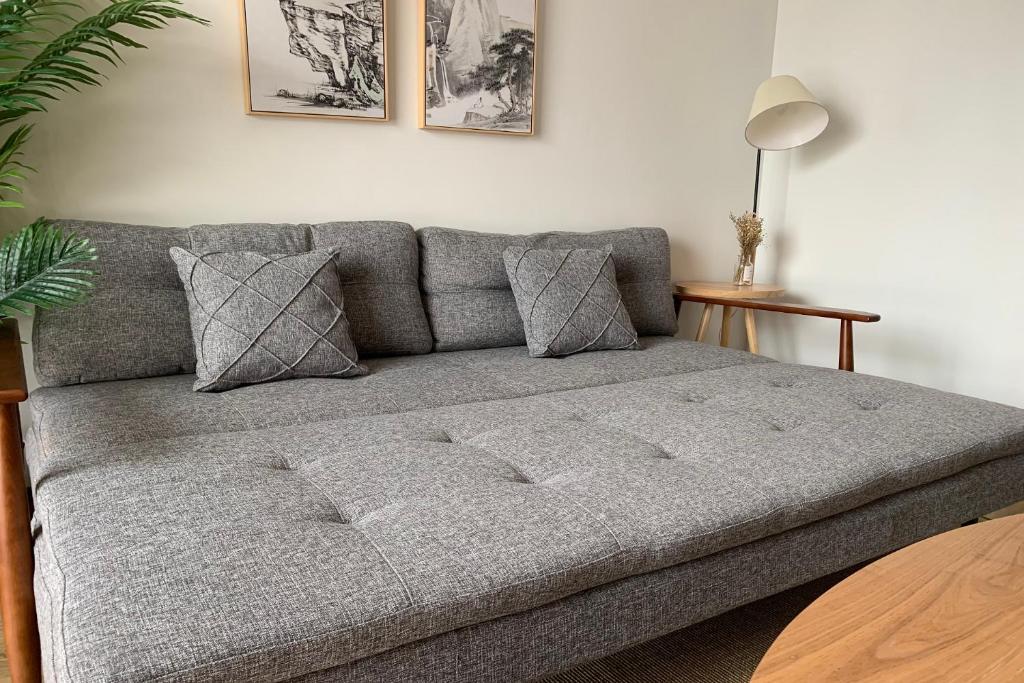 Suitetrails - Luke boutique apartment, tianlai village, qingyang district, chengdu.00189300
