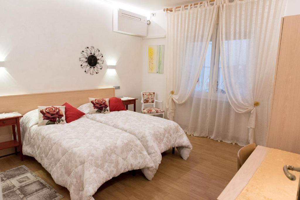 Bed & Breakfast Delle Rose - Camera Doppia O Tripla Con Bagno Privato Esterno