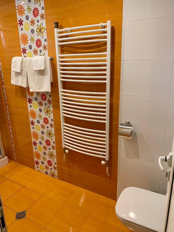 Hotel Elena - Single Room With Balcony