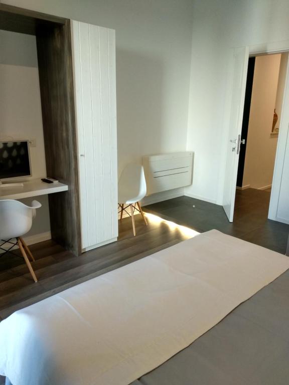 Postel nebo postele na pokoji v ubytování Dimora Mefite-Camere con Bagno Privato e Self check-in