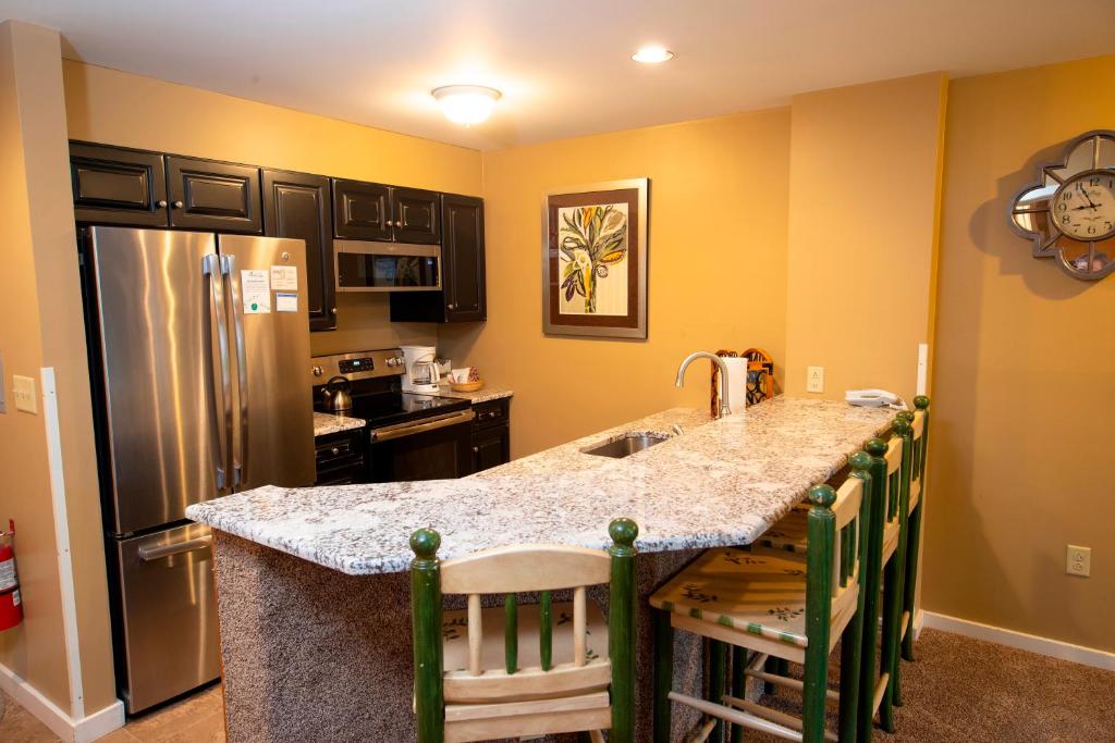 Mountain Lodge at Okemo1Br Newly Renovated condo, Ludlow (updated prices 2024)