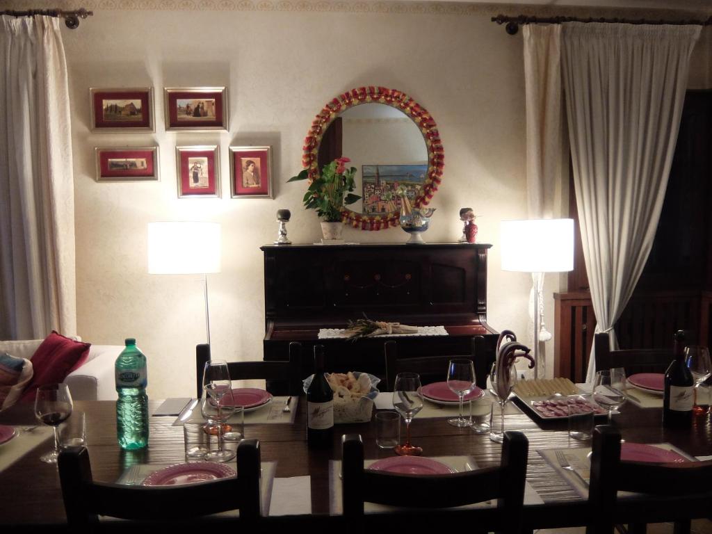 TV a/nebo společenská místnost v ubytování La Casa di Enrico