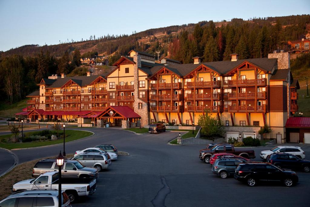 Nespecifikovaný výhled na hory nebo výhled na hory při pohledu z hotelu