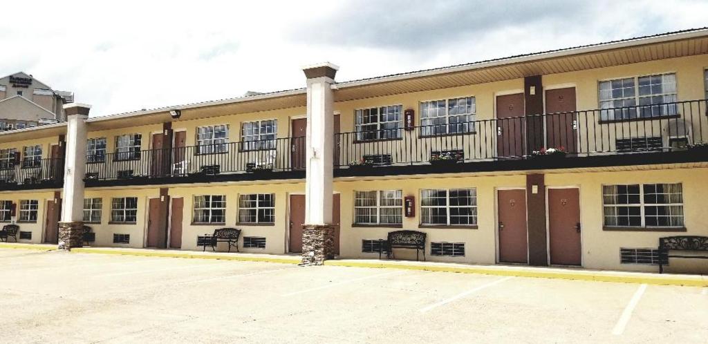 Knights Inn Chattanooga photo