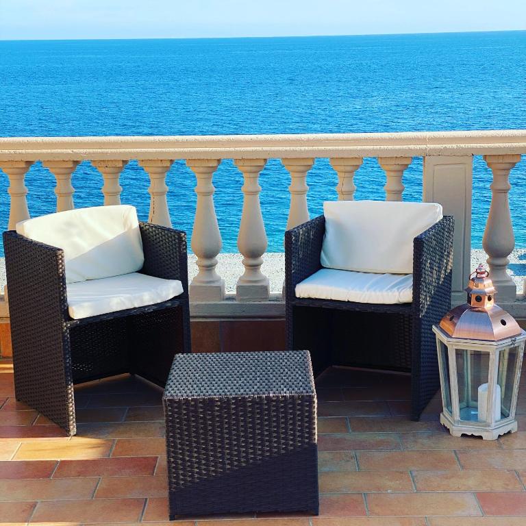 A general sea view or a sea view taken from a panziókat