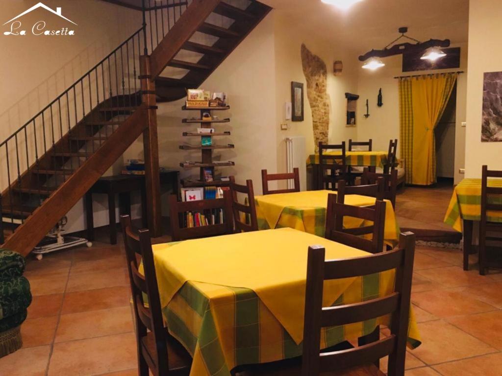 Posezení v ubytování La Casetta Di Atri