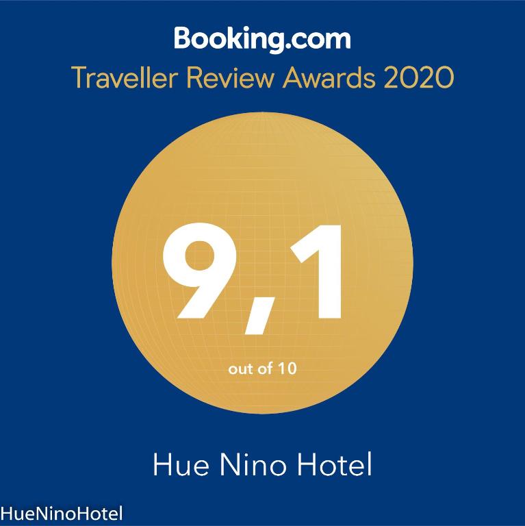 Certifikát, hodnocení, plakát nebo jiný dokument vystavený v ubytování Hue Nino Hotel