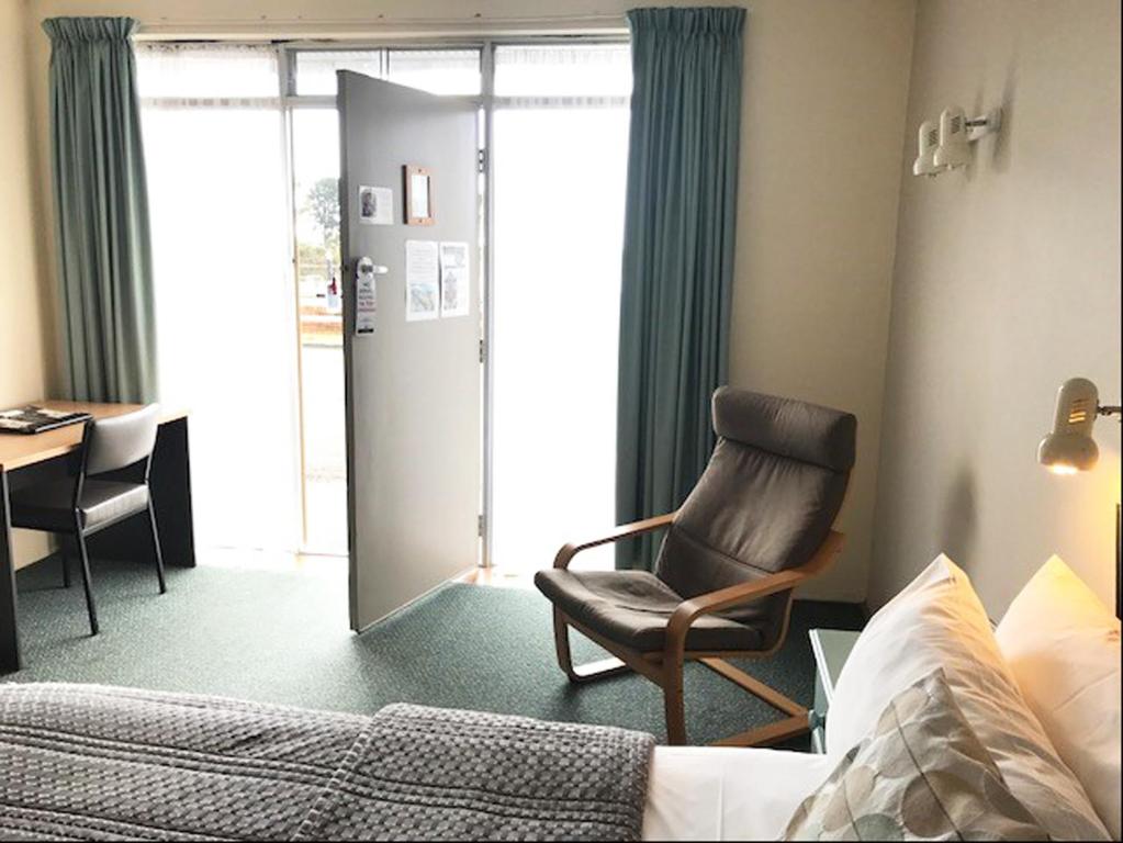 Posezení v ubytování Burnie Airport Motel