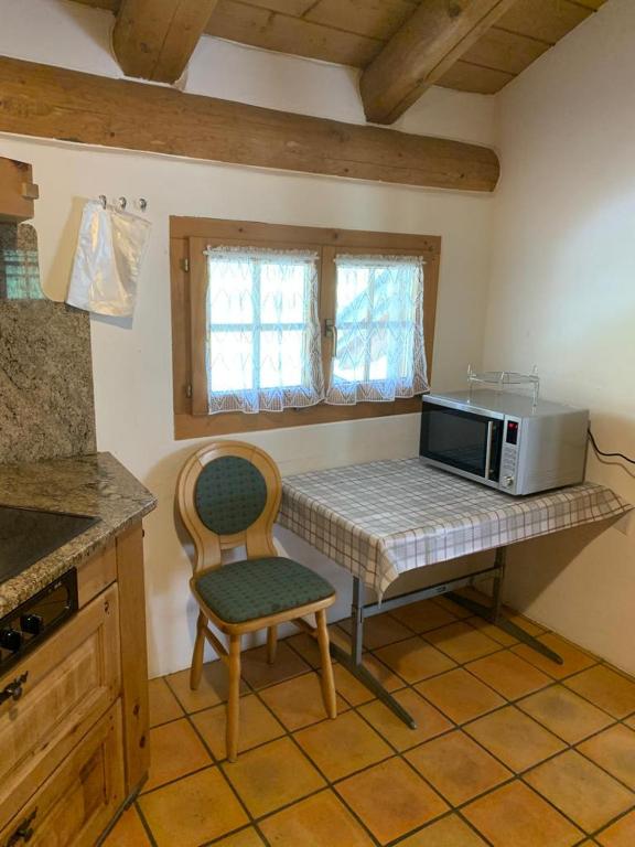 Kuchyň nebo kuchyňský kout v ubytování Ferienwohnung Jalet
