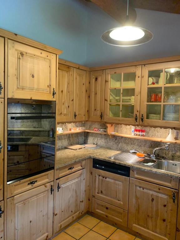 Kuchyň nebo kuchyňský kout v ubytování Ferienwohnung Jalet