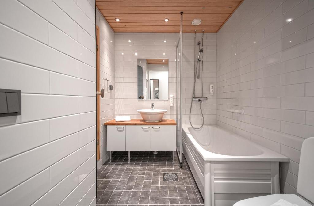 Koupelna v ubytování Ski-Inn RukaVillage