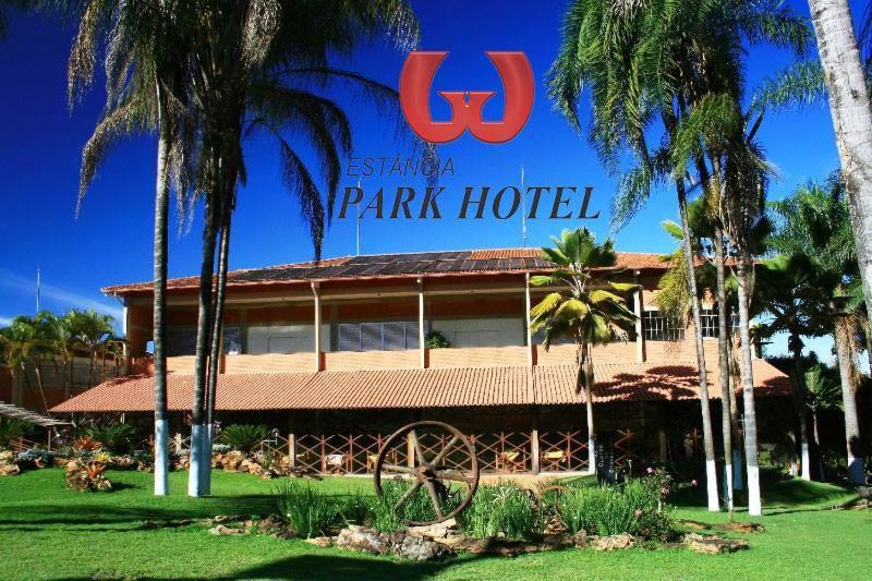  Estancia Park Hotel