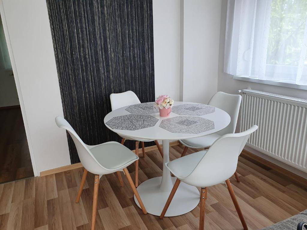 Zdjęcie z galerii obiektu Mátrix apartman w mieście Békéscsaba