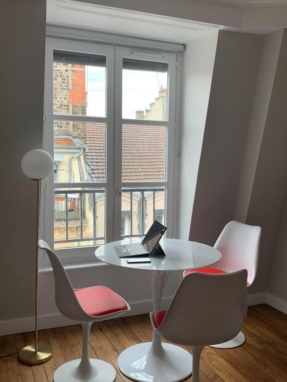 Celect'In Lyon Suites climatisées SkyView - King Studio