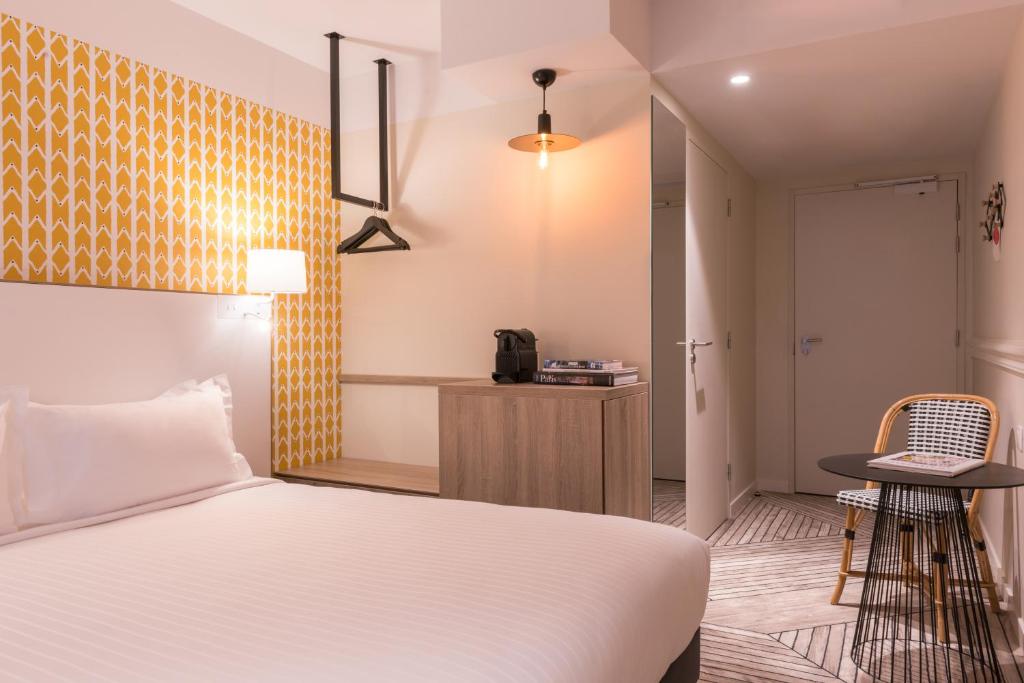 The Originals Boutique, Hôtel Maison Montmartre Paris Les Puces - Resim 29