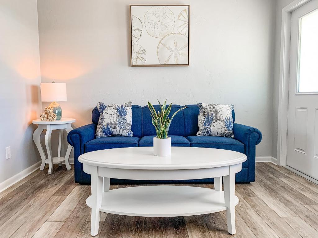 Ocean Eleven Suites photo