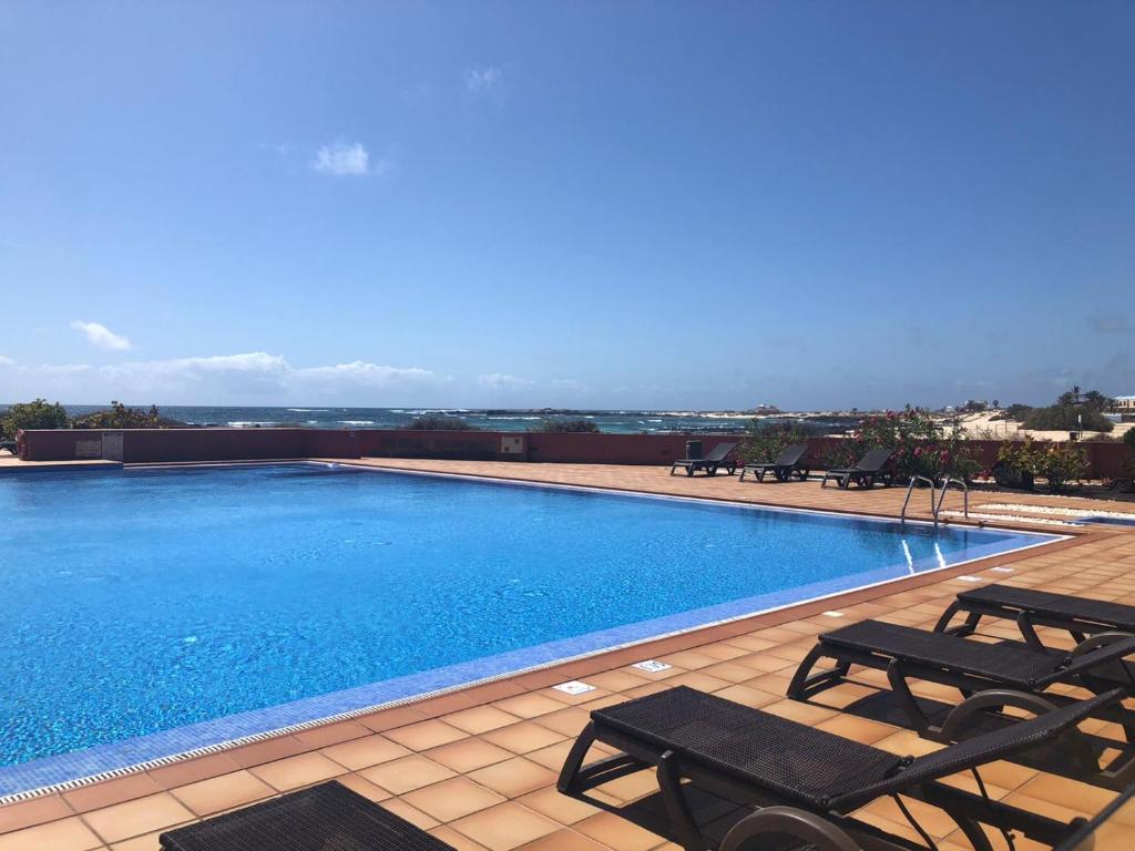 The swimming pool at or close to Marfolín 20