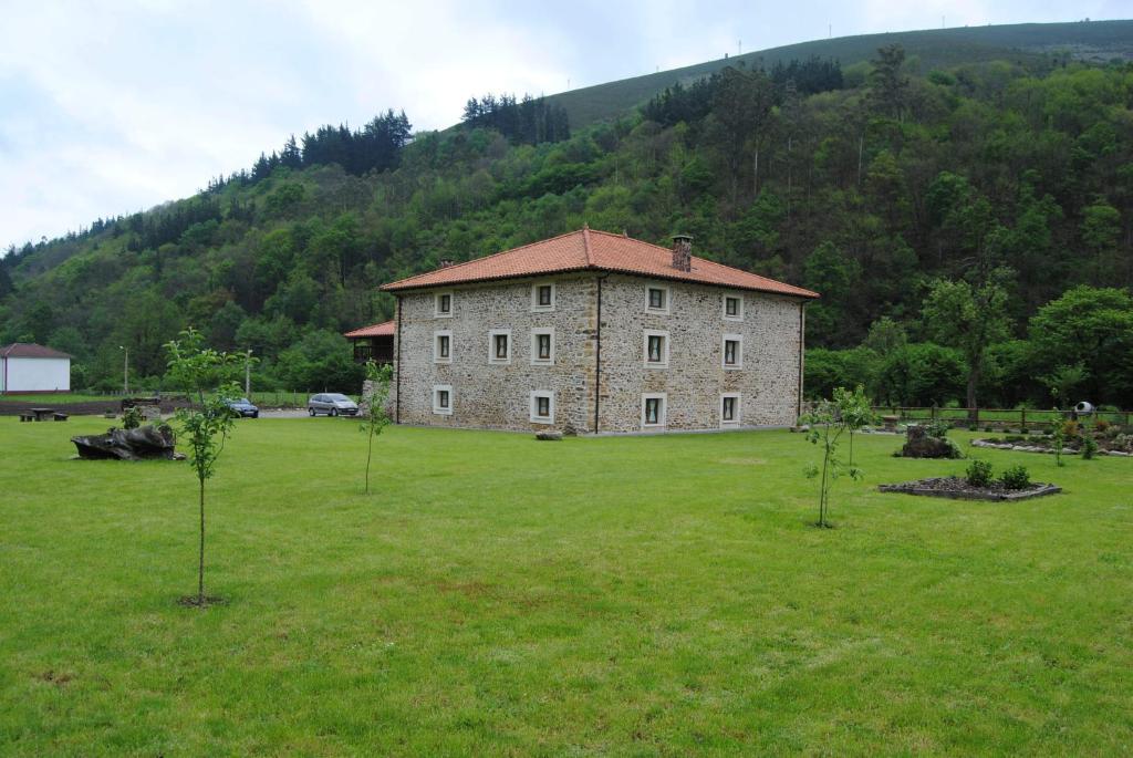 Apartamentos Rurales Ca Lulón, Navelgas – Precios ...