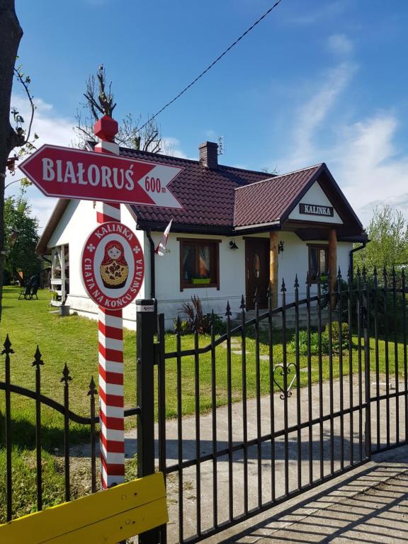 Certifikát, ocenenie alebo iný dokument vystavený v ubytovaní Kalinka - chata na końcu świata