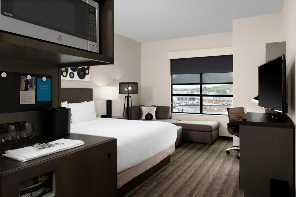 Hyatt House Nashville Downtown-Convention Center - 