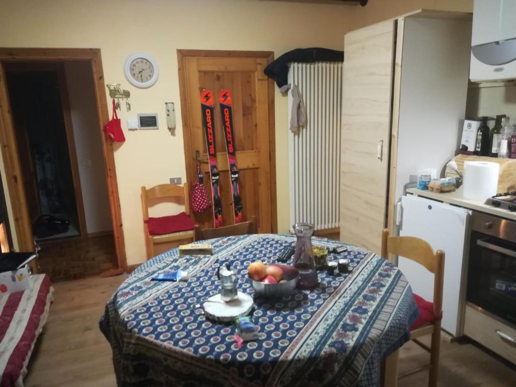 Kuchyňa alebo kuchynka v ubytovaní Casetta all'Abetone Jacopo e Sabrina