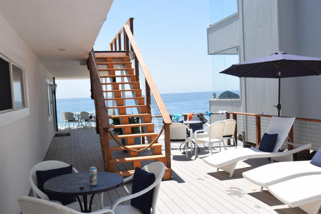 Malibu Private Beach Apartments photo