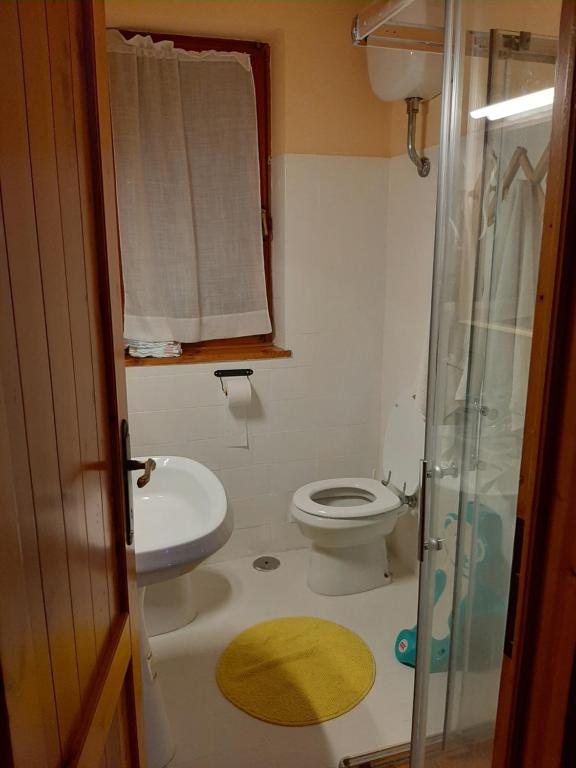 Kúpeľňa v ubytovaní Casetta all'Abetone Jacopo e Sabrina