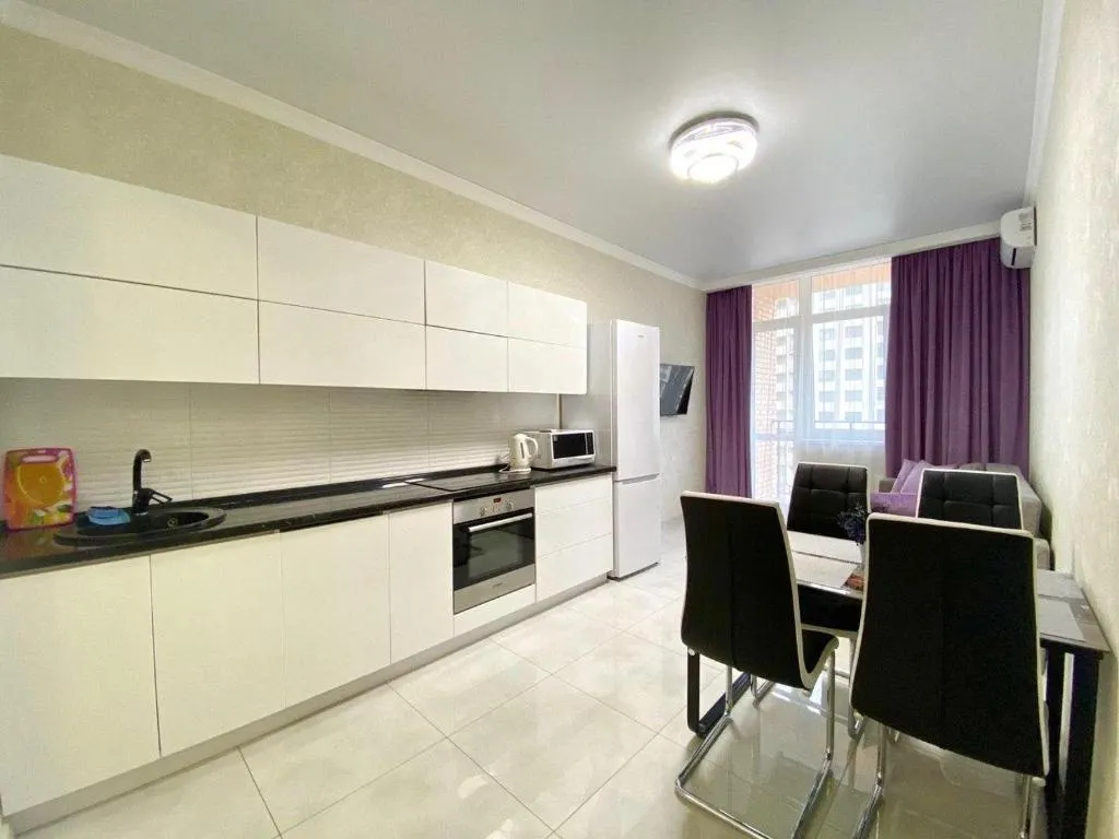 Gagarin 4-room Apartment, Odesa, Ucraina
