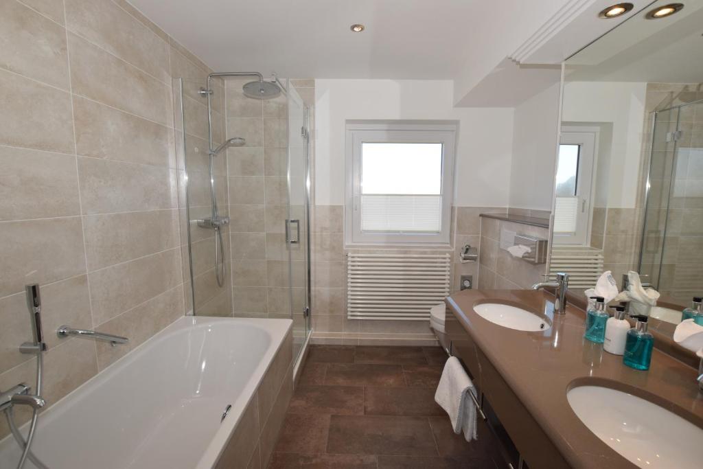 Koupelna v ubytování Hotel Wiking Sylt