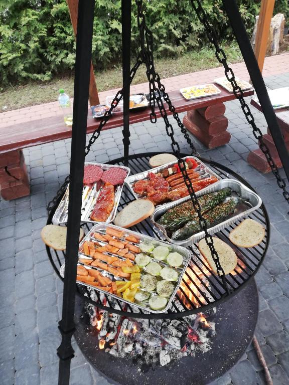 Jedlo v dovolenkovom parku alebo blízkom okolí