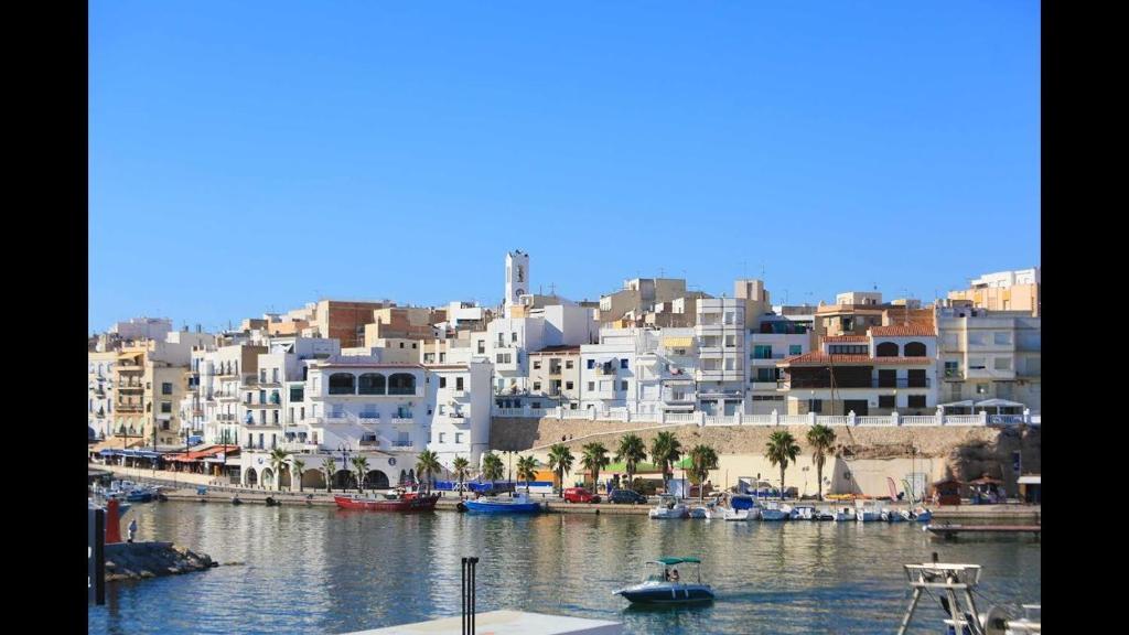 Villa voor 8 personen met zwembad, Calafat – Updated 2023 Prices
