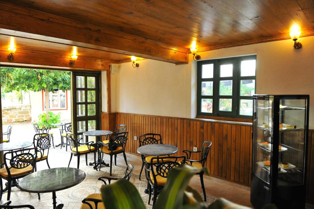 Restaurace v ubytování Petrino Gökçeada Hotel&Kitchen