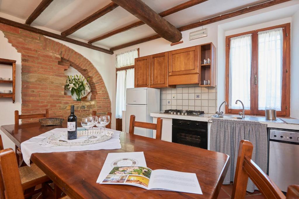 Kuchyň nebo kuchyňský kout v ubytování Agriturismo Pometti - Fattoria La Selva
