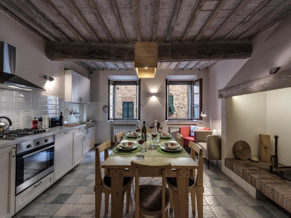 Kuchyň nebo kuchyňský kout v ubytování Apartment La Scala 1572