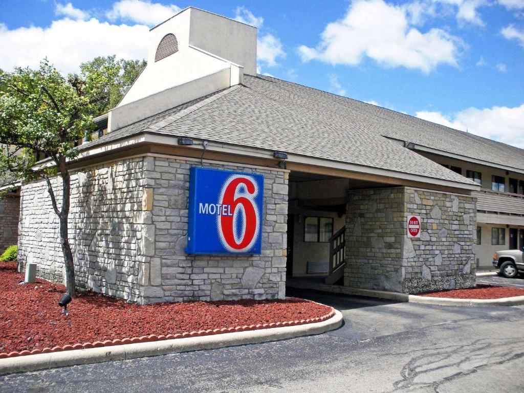 Motel 6-Dayton, OH - Englewood