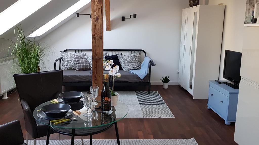 Posedenie v ubytovaní Boutique II.