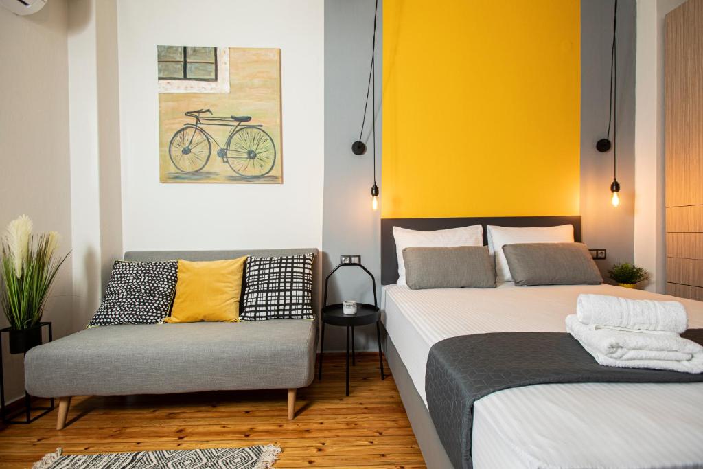 Posteľ alebo postele v izbe v ubytovaní Thess Quality Urban Living