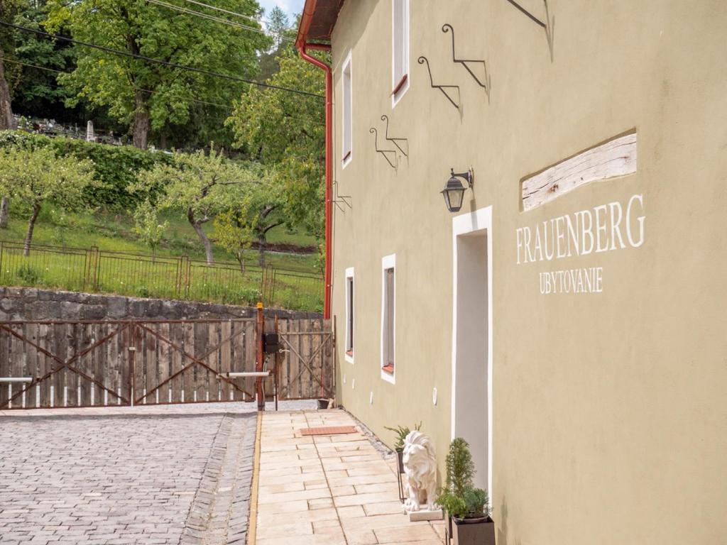 Budova, kde se ubytování v soukromí nachází