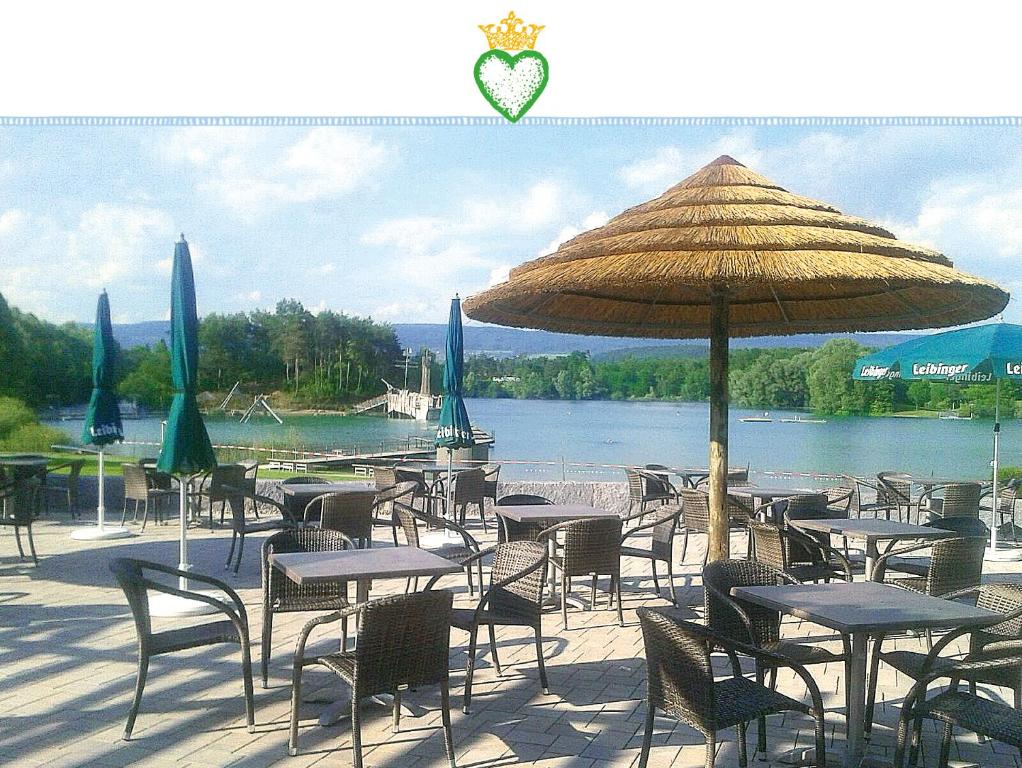 Fotografie z fotogalerie ubytování Domizil Salem "Large" 105 qm, direkt am Naturschutzgebiet und Schloss Salem, 2 x Schlafzimmer & 2 x Dusche & 30 qm Terrasse & privater Garten 300 qm, Allergiker geeignet v destinaci Salem