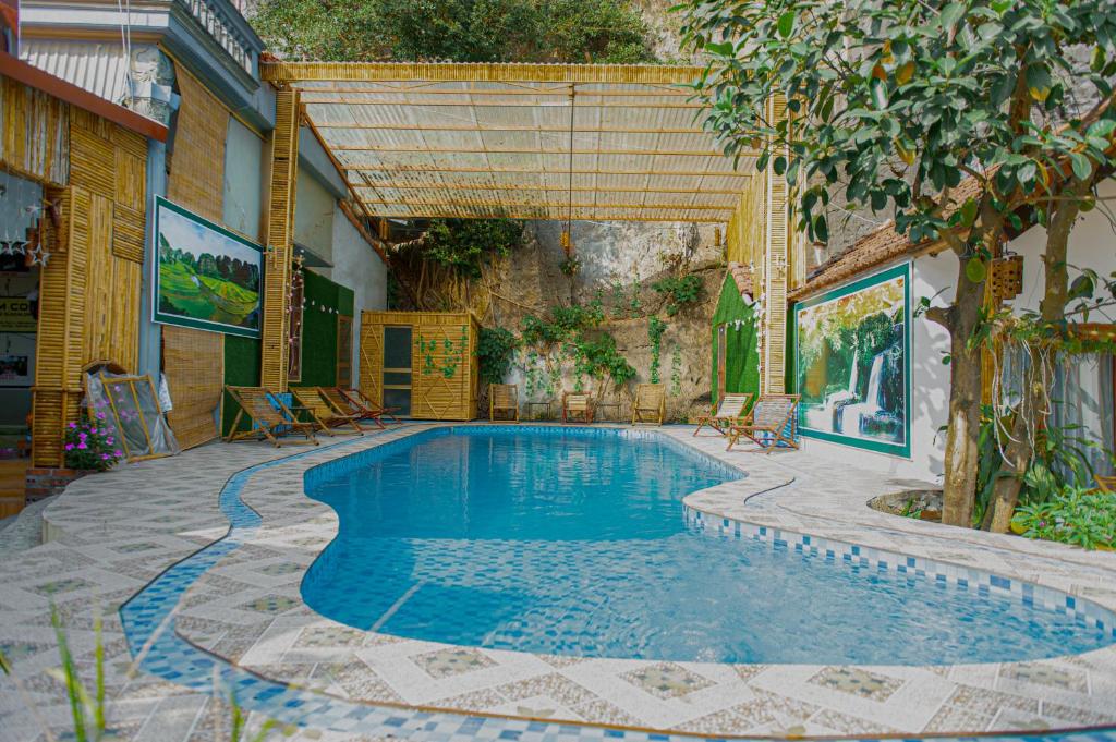 Πισίνα στο ή κοντά στο Tam Coc Serene Bungalow