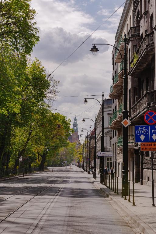NOVUMHOUSE - Straszewskiego, آژانس هواپیمایی آسمان سپید