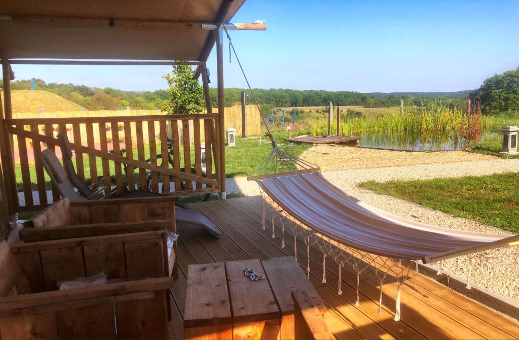 Vonkajšia záhrada v ubytovaní Szálka Glamping