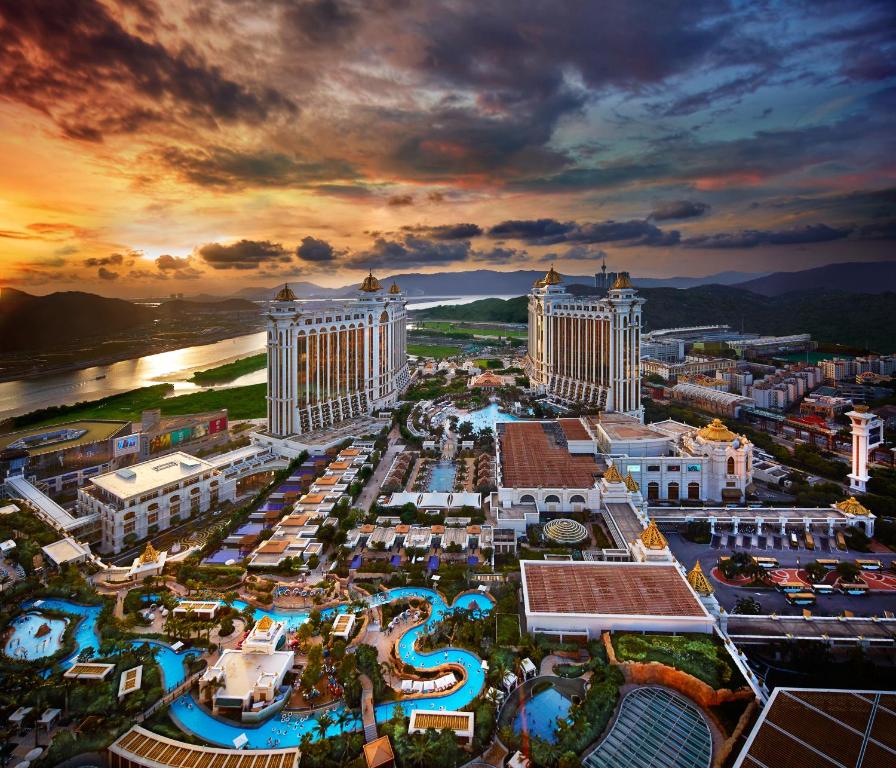 Nespecifikovaný výhled na destinaci Macao nebo výhled na město při pohledu z hotelu