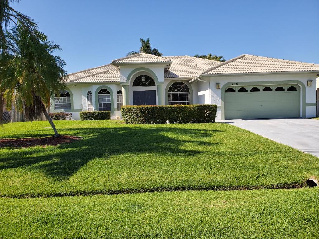 Our Beautiful Florida Vacation Home With Heated Pool, Port Saint Our Beautiful Florida Vacation Home With Heated Pool, Port Saint
