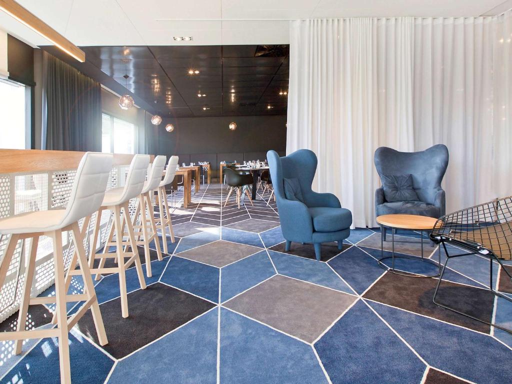 Posedenie v ubytovaní Novotel Katowice Centrum