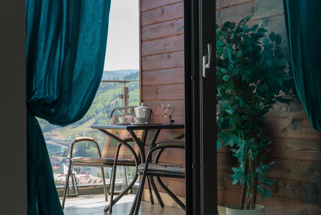 Balkón nebo terasa v ubytování Apartament Na Urlop - Wisła Bukowa Góra - Apartamenty z widokiem na panoramę Wisły