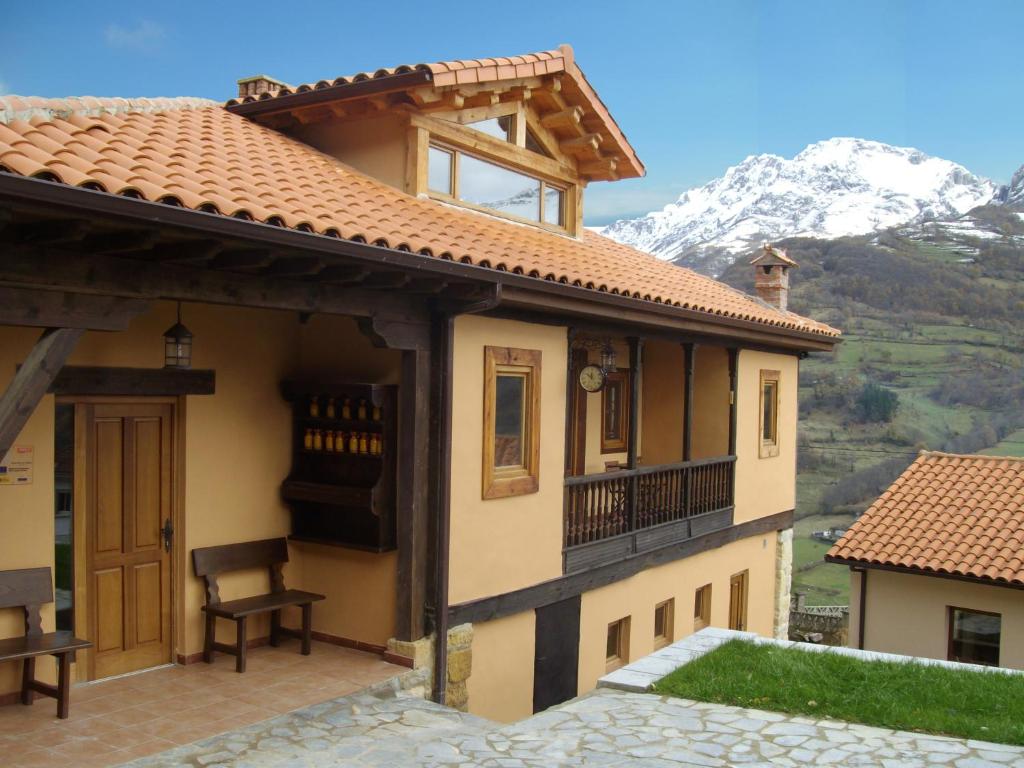 Hotel rural Fuentes de Lucia, Fresnedo, Spain - Booking.com