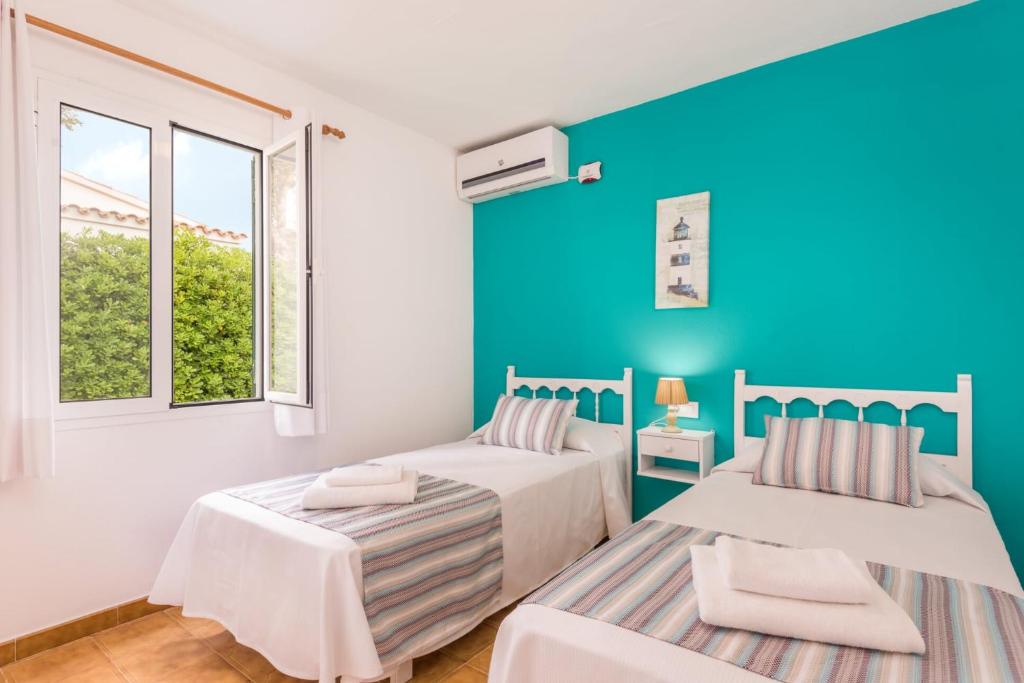 Villas Isi & Ana Mestral, Cala en Blanes – Updated 2022 Prices
